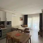 Cosy Flat, 150M To The Sea