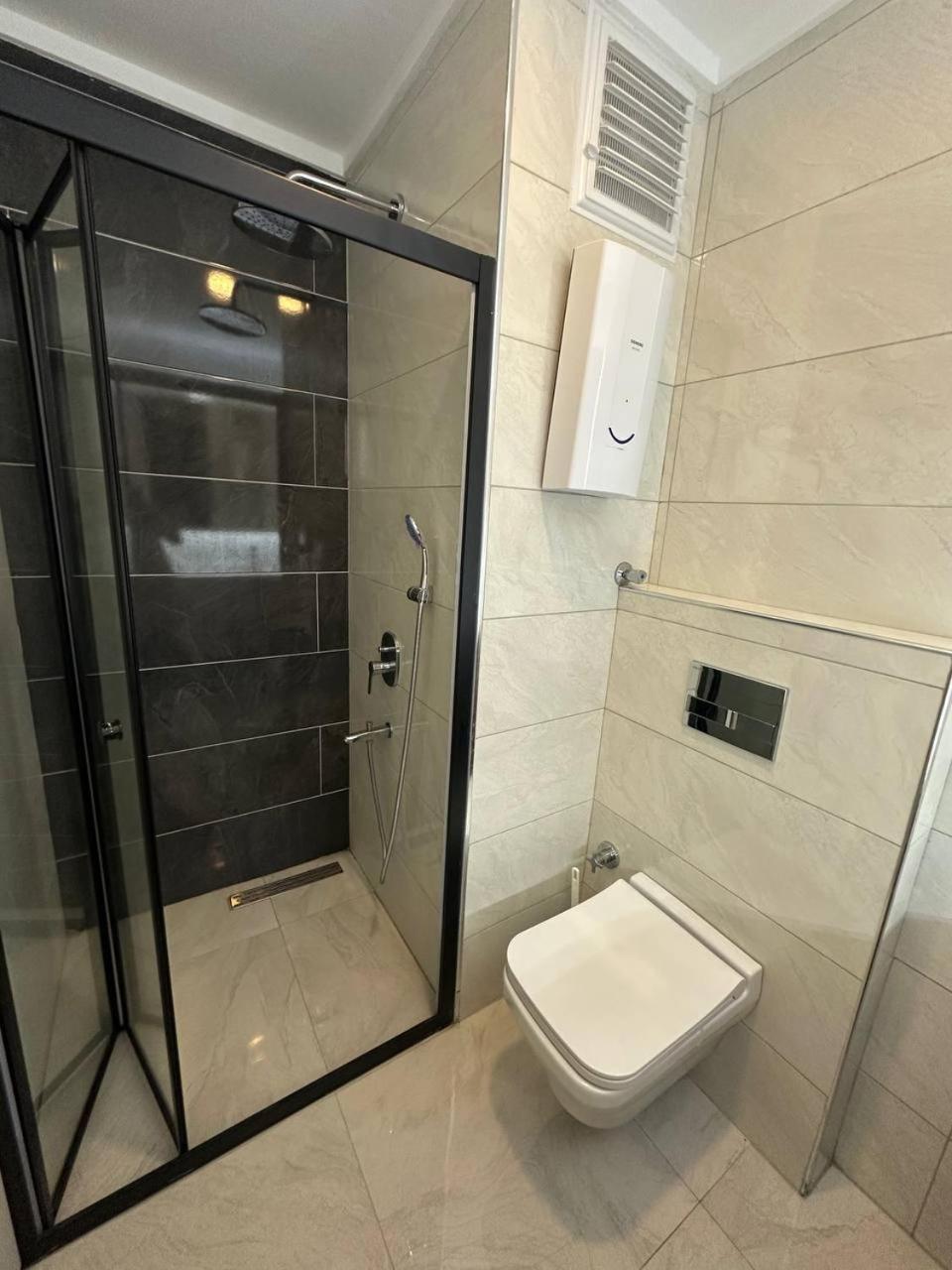 Leilighet Cosy Flat, 150m To The Sea *
